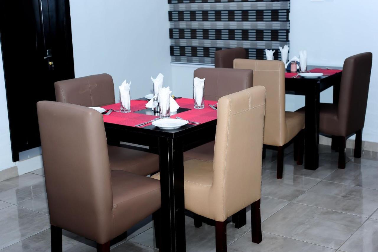 Mariners Suites Lagos Extérieur photo